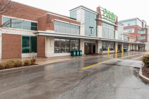 Publix shopping center - 0.2 miles away - 4202 W End Ave