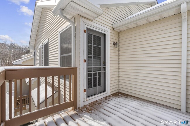 Building Photo - 32 Crows Nest Ln