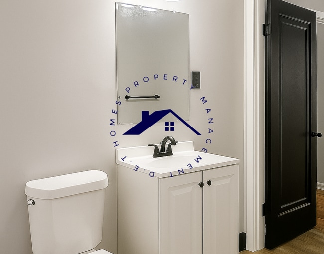 Building Photo - 11081 Lakepointe St