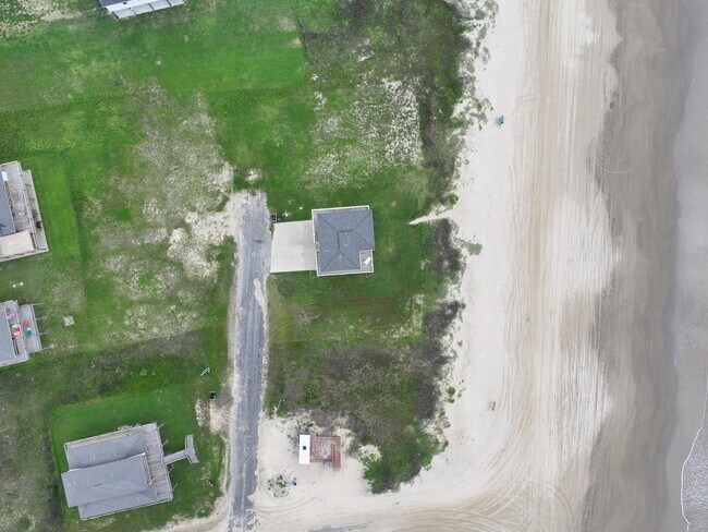 Building Photo - 2496 Gilmore