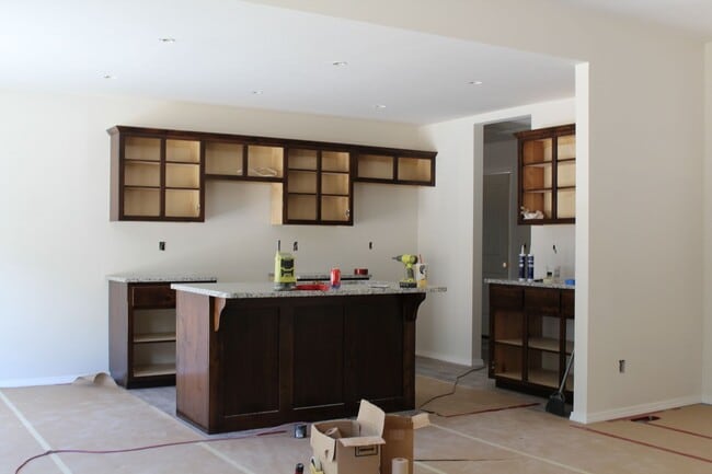 Building Photo - Great spacious home in Strafford