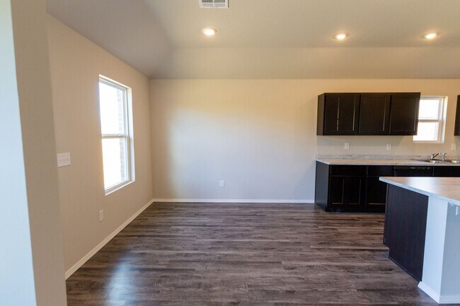 Building Photo - BRAND NEW! 4 Bed 2 Bath Home in Newcastle!