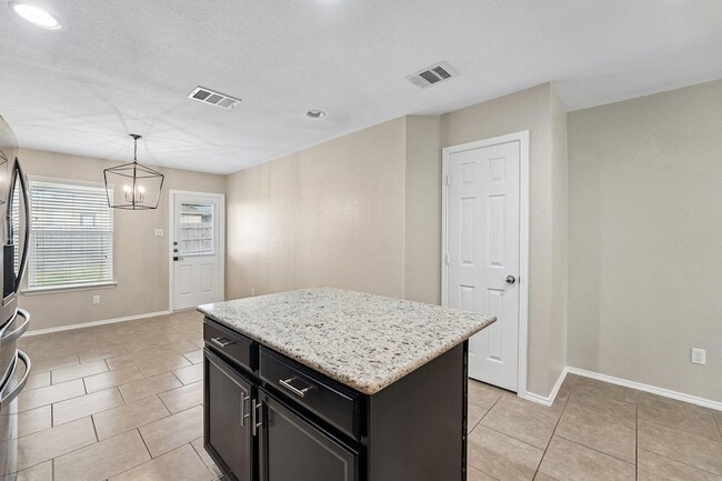 Building Photo - 9209 Bowfield Dr