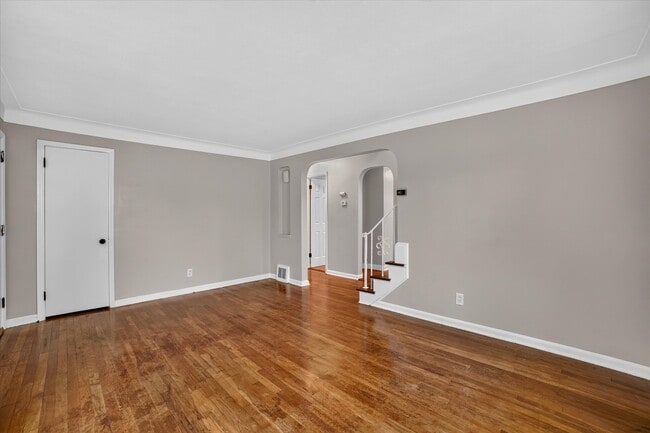 Building Photo - 14112 Krems Ave