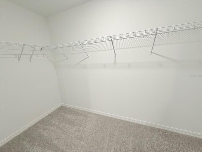 Building Photo - 3809 NE 32nd Ct