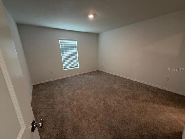 Building Photo - 2167 Lone Oak Ln