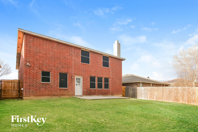 Building Photo - 634 Silvertop Rd