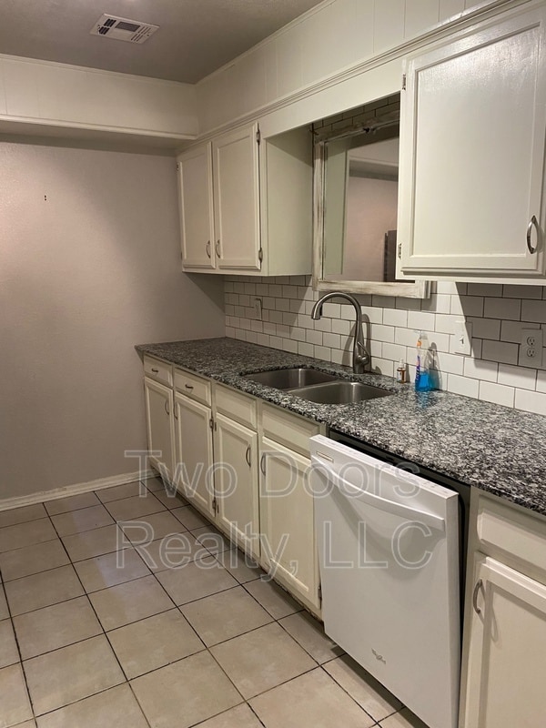 Building Photo - 12303 SW 14th St