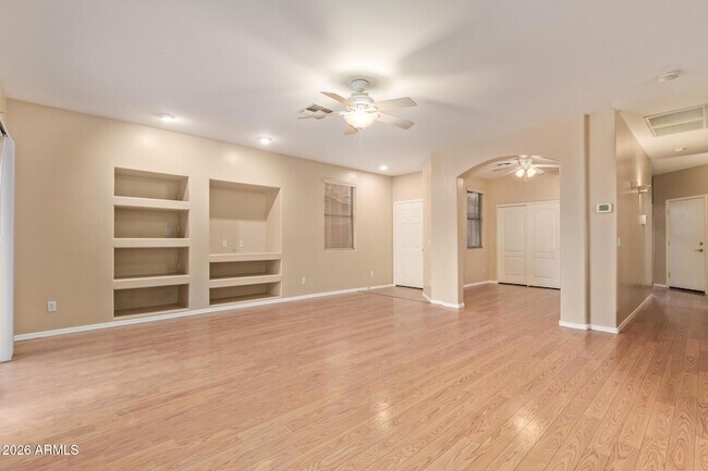 Building Photo - 12522 W Campina Dr