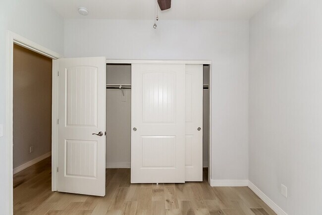 Building Photo - 12205 W Hide Trail
