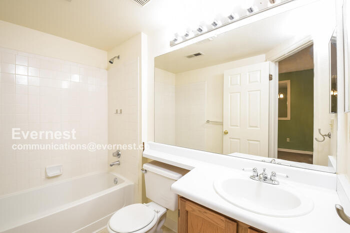 Building Photo - 7476 Singing Hills Dr