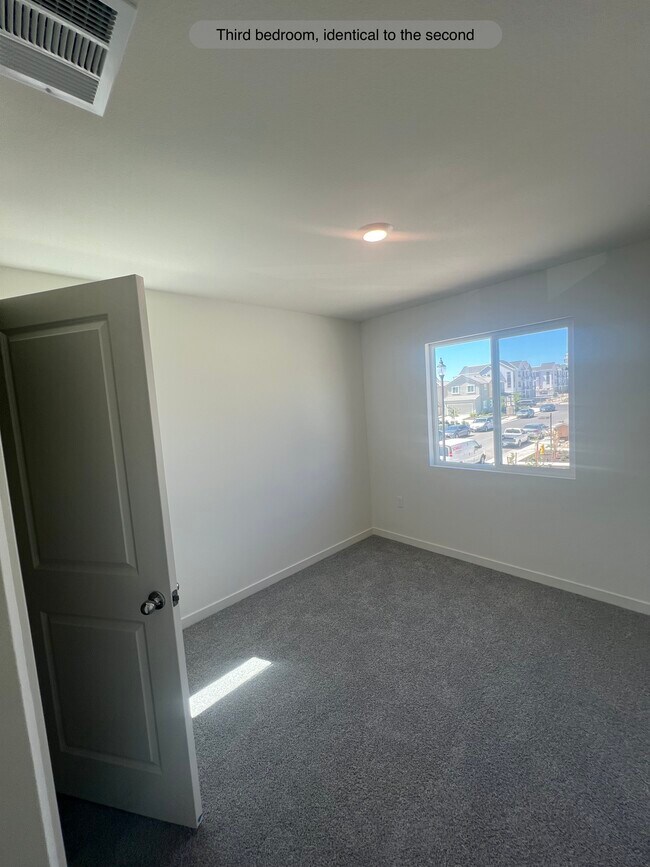 Building Photo - 5632 Molino Cir