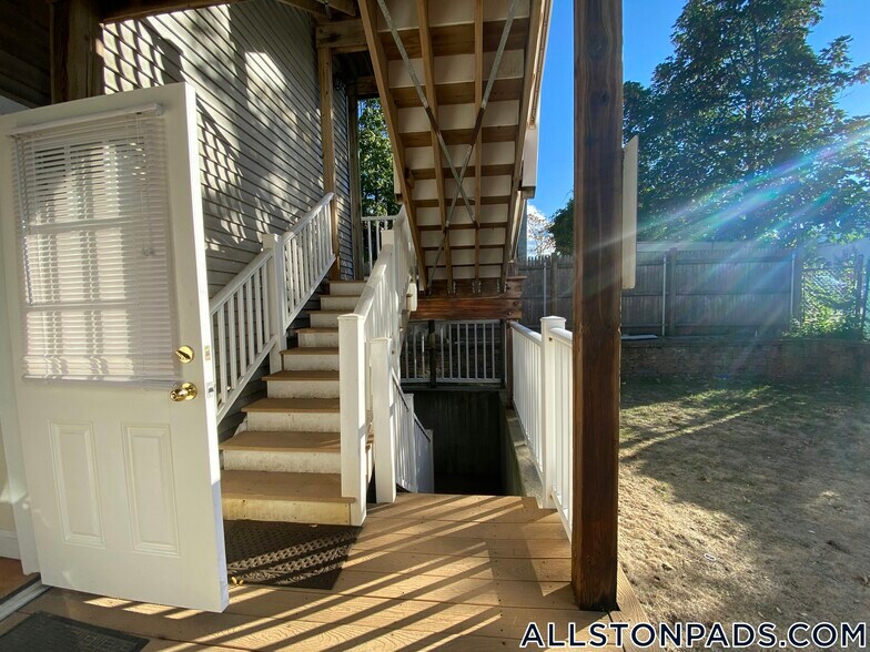 Building Photo - 9 Gardner Terrace