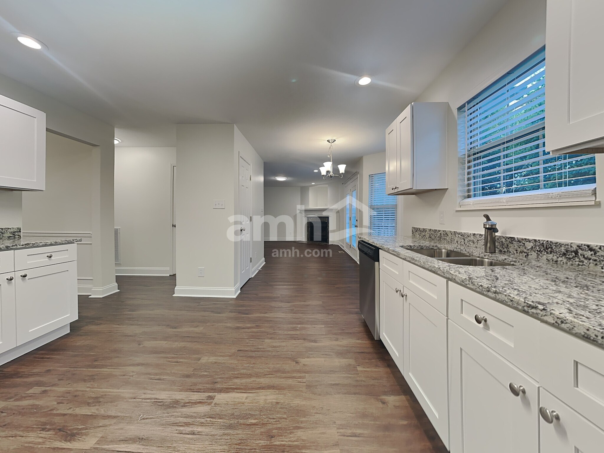 Building Photo - 4818 Ivy Rose Dr