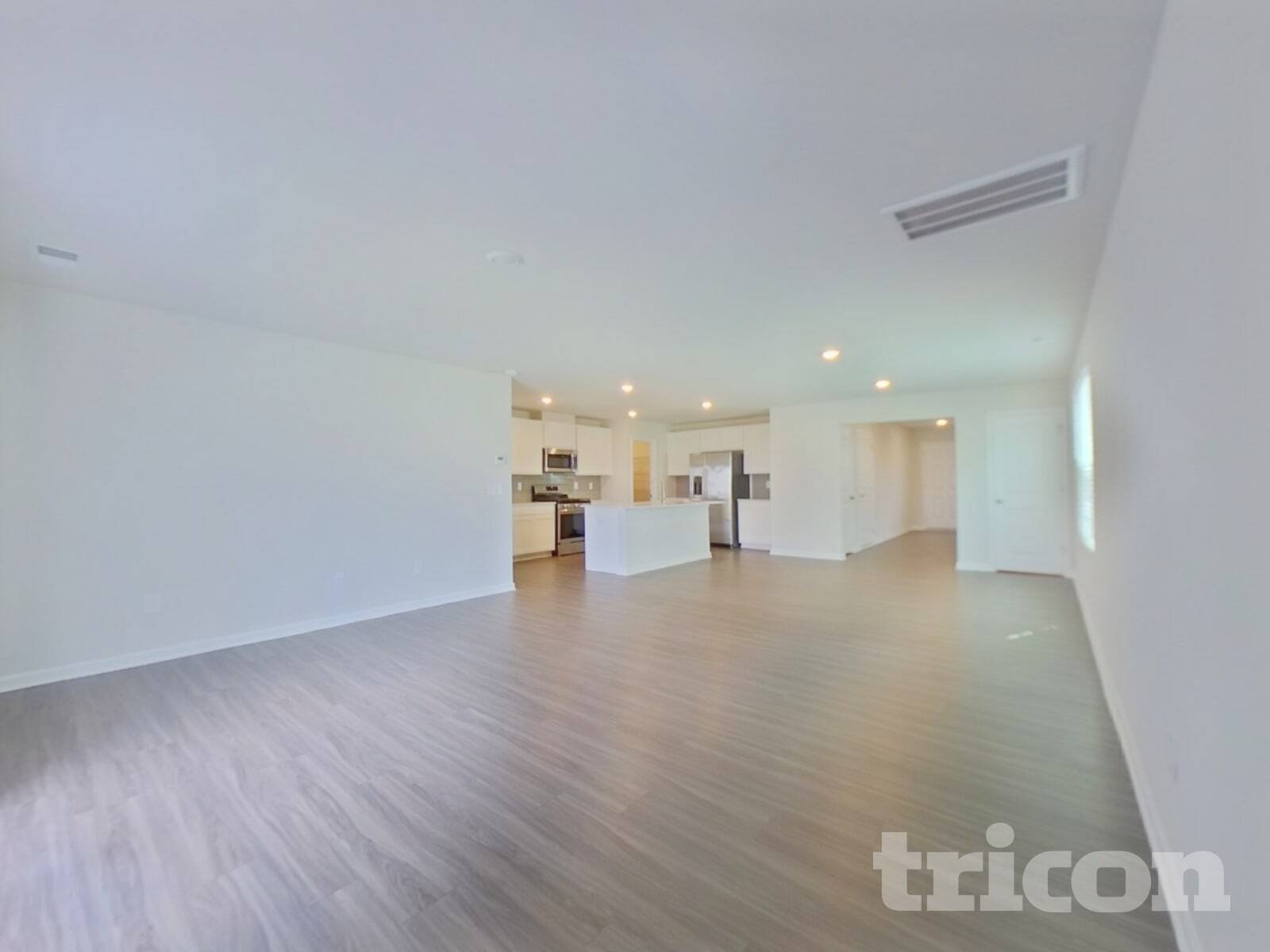 Building Photo - 1426 Cattleman Acrs Dr