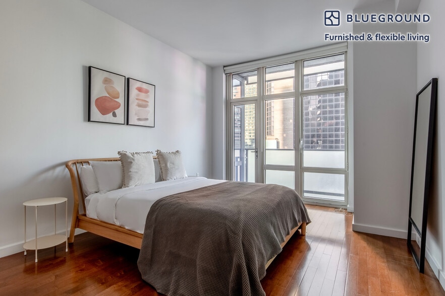 Building Photo - 1600 Broadway-SI FL19-ID1333