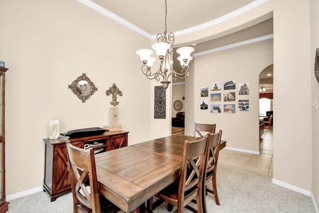 Building Photo - 8030 Crescent Knolls Dr
