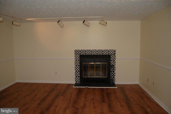 Building Photo - 9114 Aspenpark Ct