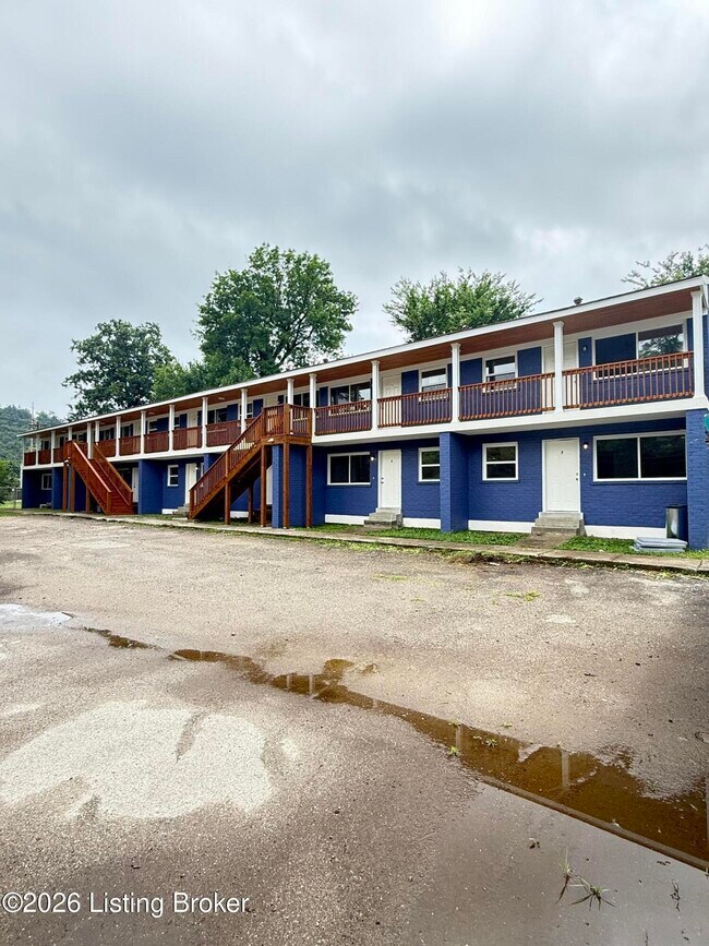 Building Photo - 1710 Gagel Ave