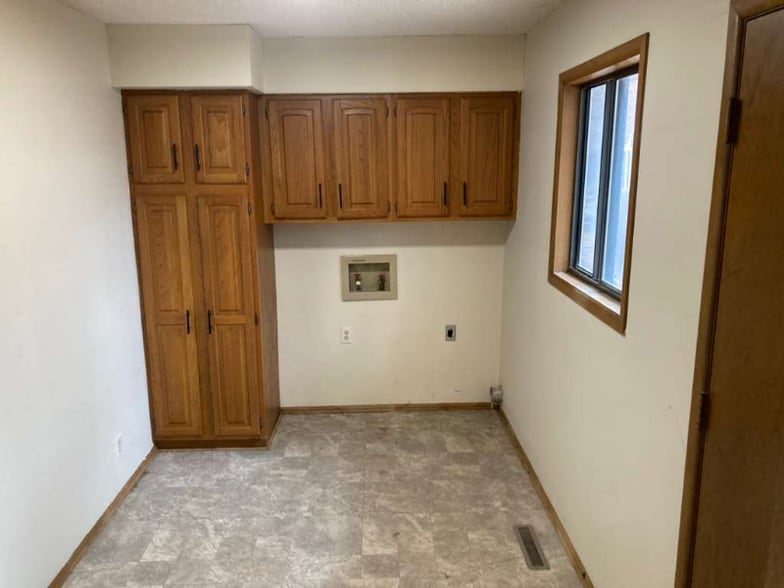 Building Photo - 2342 N Winstead Cir