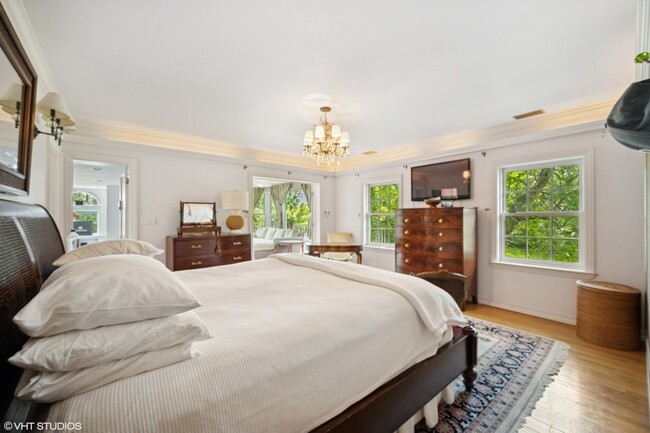 Building Photo - 82 Woodley Rd