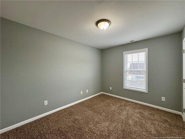 Building Photo - 311 Ranier Dr