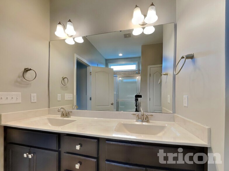 Building Photo - 25 Braddock Dr