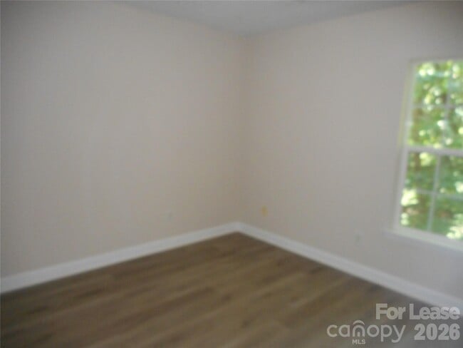 Building Photo - 8037 Shiny Meadow Ln