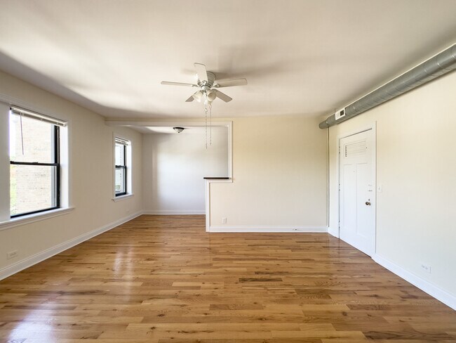 Building Photo - 348 Park Ave