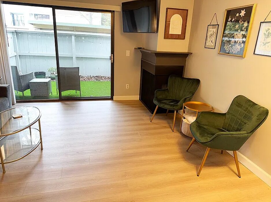 Building Photo - 750 Del Verde Cir