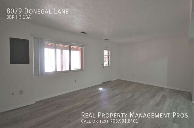 Building Photo - 8079 Donegal Ln
