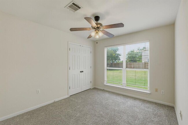 Building Photo - 2033 Creole Dr