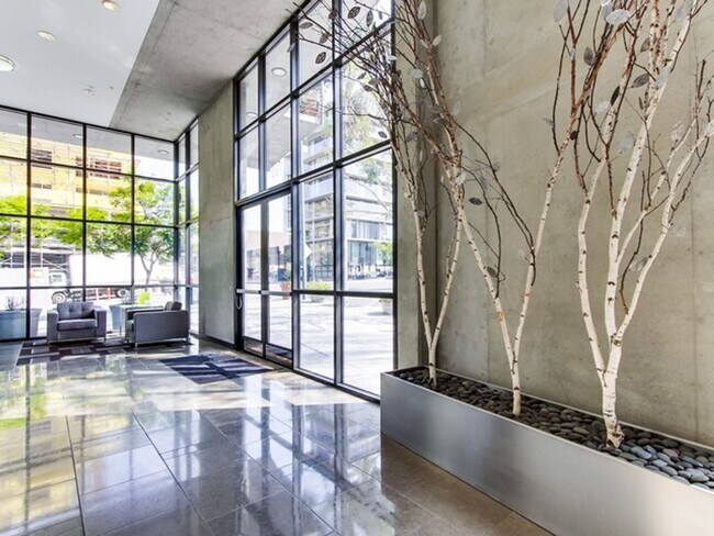 Building Photo - 1780 Kettner Blvd