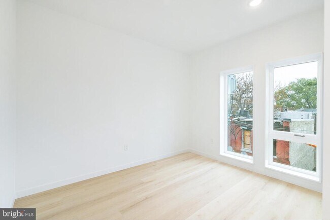 Building Photo - 2721 N Howard St