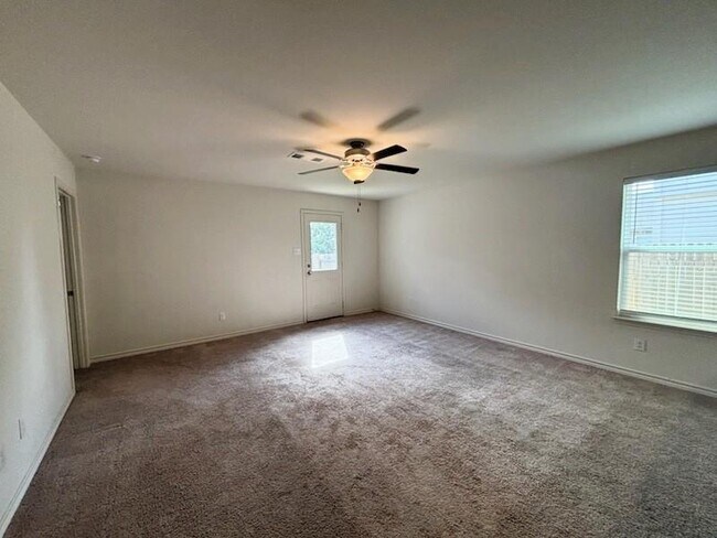 Building Photo - 201 Sunnymeade Ln