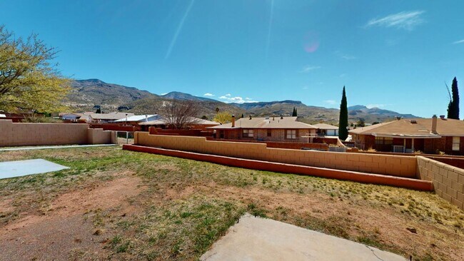 Building Photo - 3206 Thunder Rd