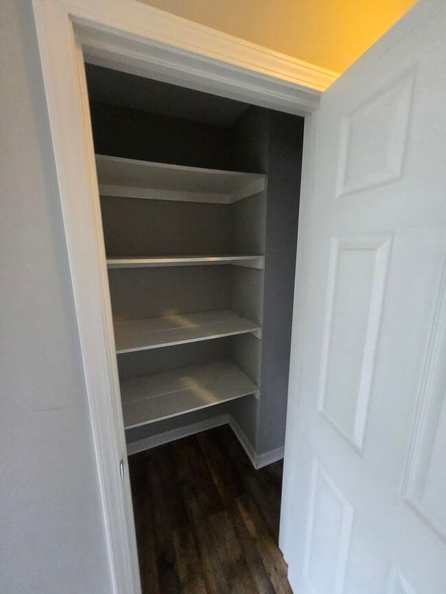 Building Photo - Spacious 2-Bedroom Townhome – Private Deck...