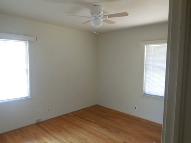 Building Photo - CHARMING GARDEN TRACT HOME