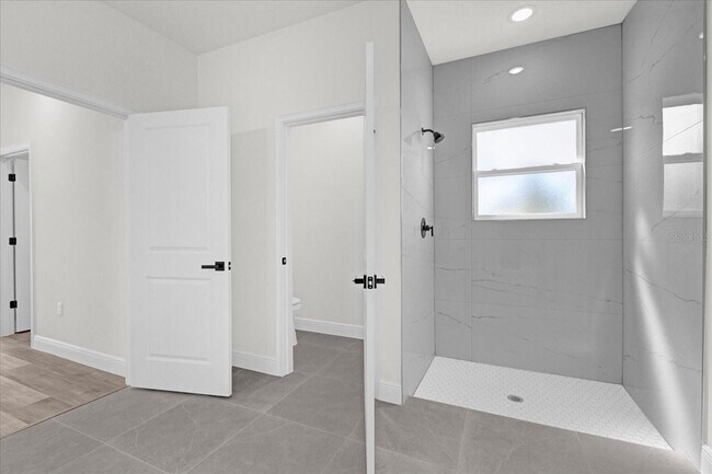 Building Photo - 15101 SW 51st Terrace
