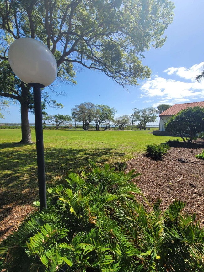 Building Photo - 9 Tarragona Ct