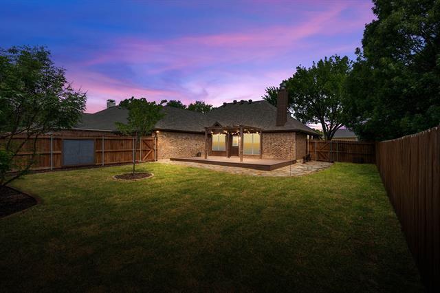 Building Photo - 1802 Ridgewood Dr