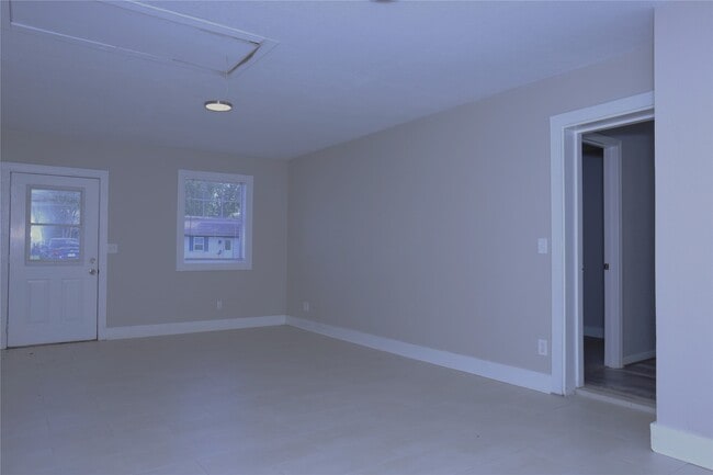 Building Photo - 1117 County Rd 515