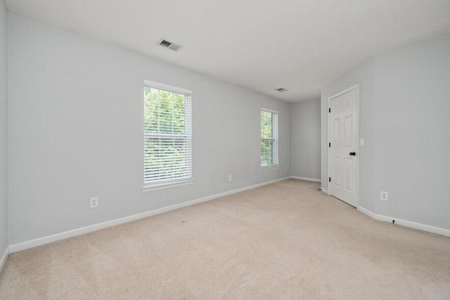 Building Photo - 7333 Althorp Way