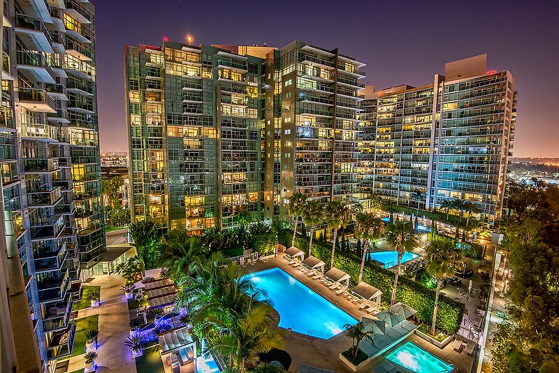 Building Photo - 13650 marina pointe Dr