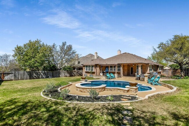 Building Photo - Leander - 4 bedroom, 3.5 bath home with a pool - Highlands at Crystal Falls