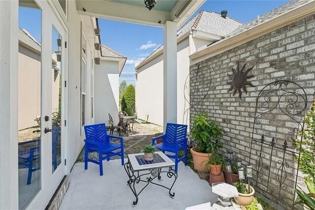 Building Photo - 725 S Corniche Du Lac