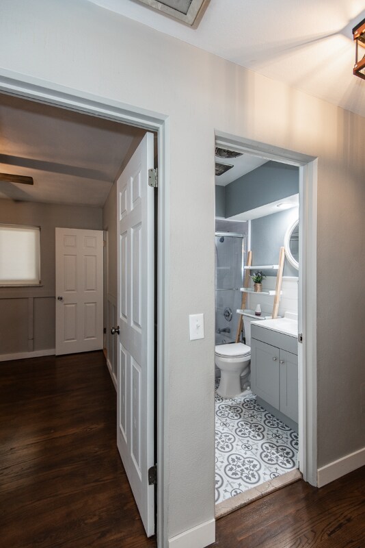 Building Photo - 317 S Pam Ave