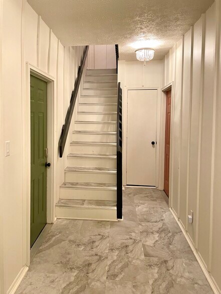 Entry as you enter the property front door - 315 Doyle St
