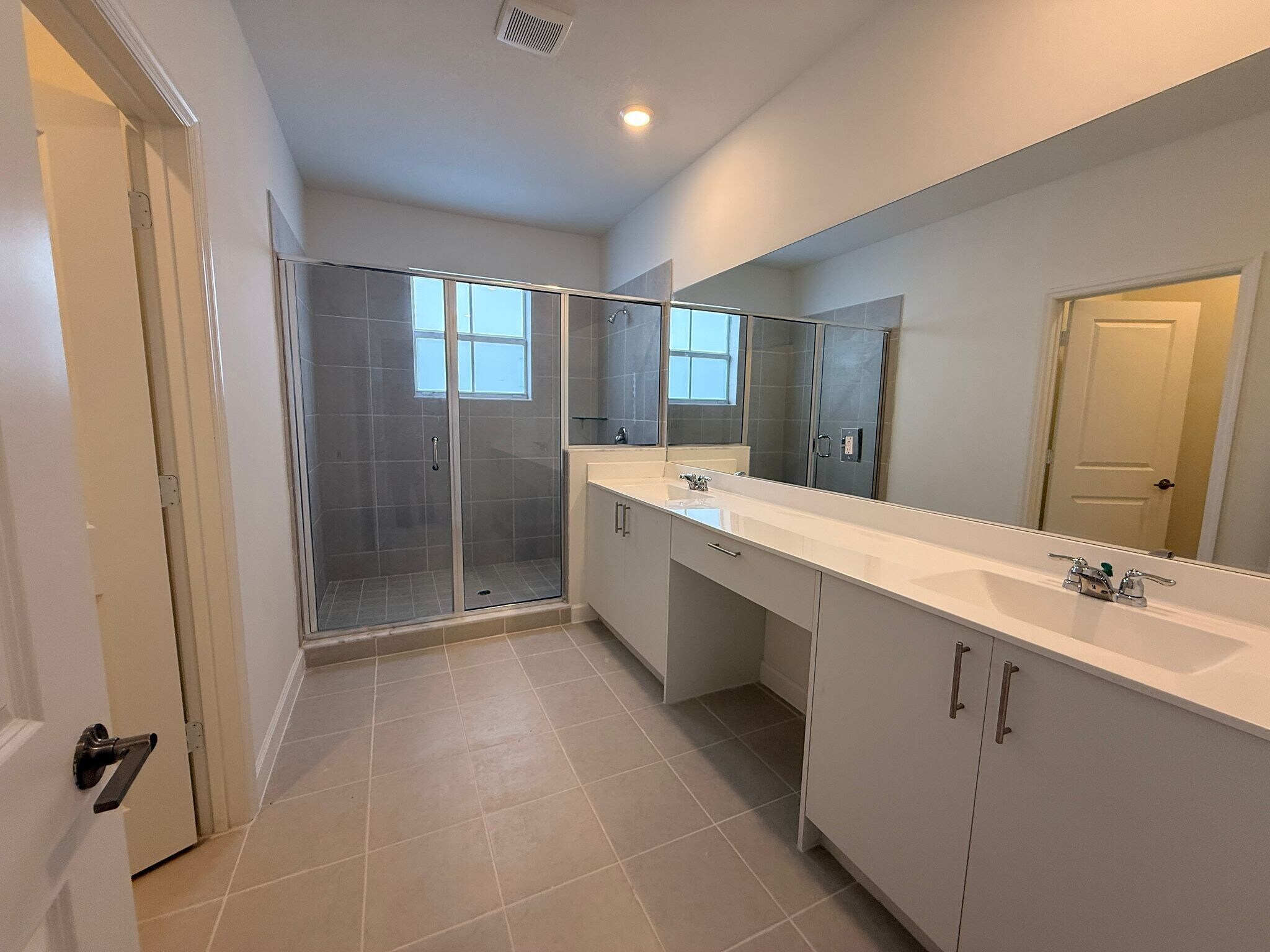 Building Photo - 2954 SE 23rd Ave