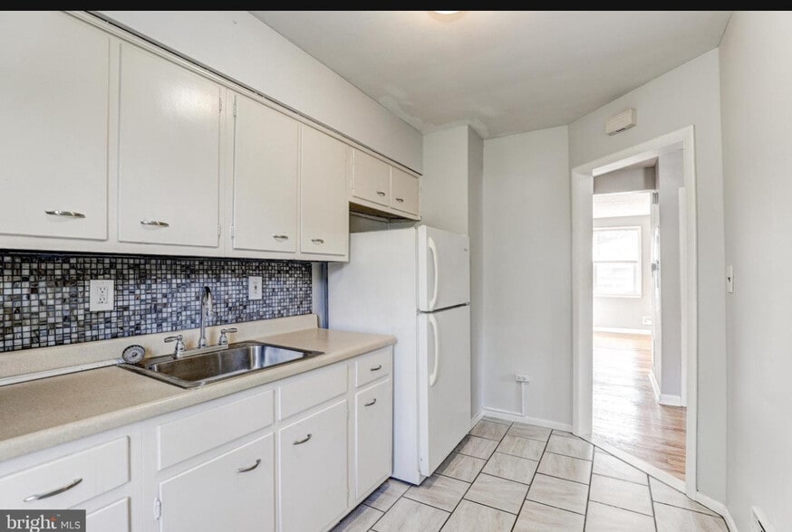 Building Photo - 4506 Furley Ave